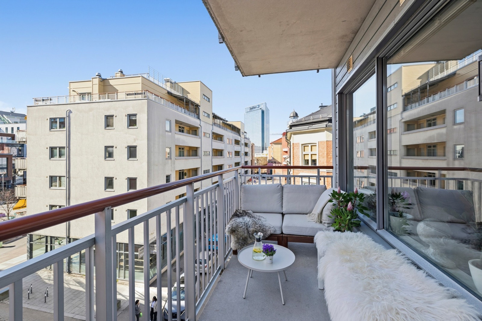 Overbygd balkong på ca. 6 m² Galleribilde