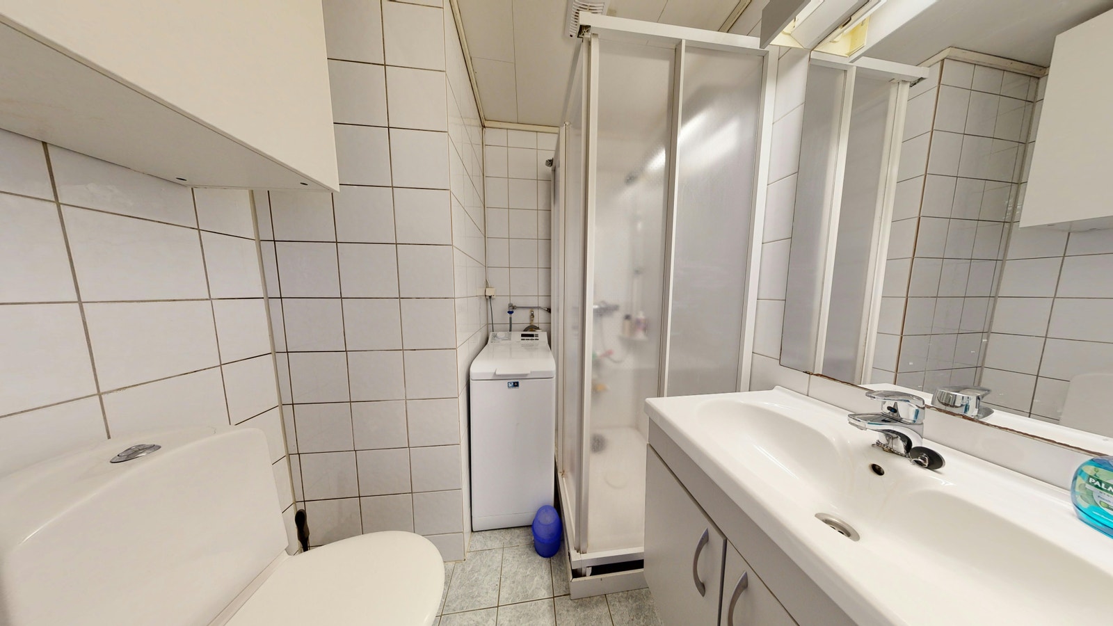 Bad, flislagt med gulvvarme Galleribilde