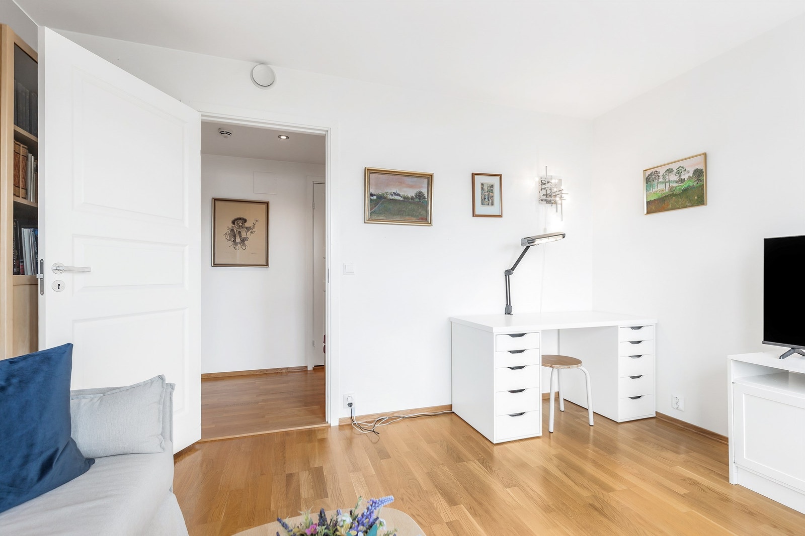 Det andre soverommet passer godt som gjesterom, barnerom eller kontor. Galleribilde