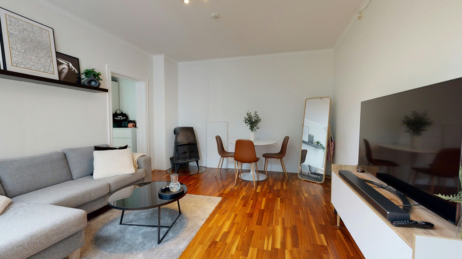 God plass til spisegruppe Galleribilde