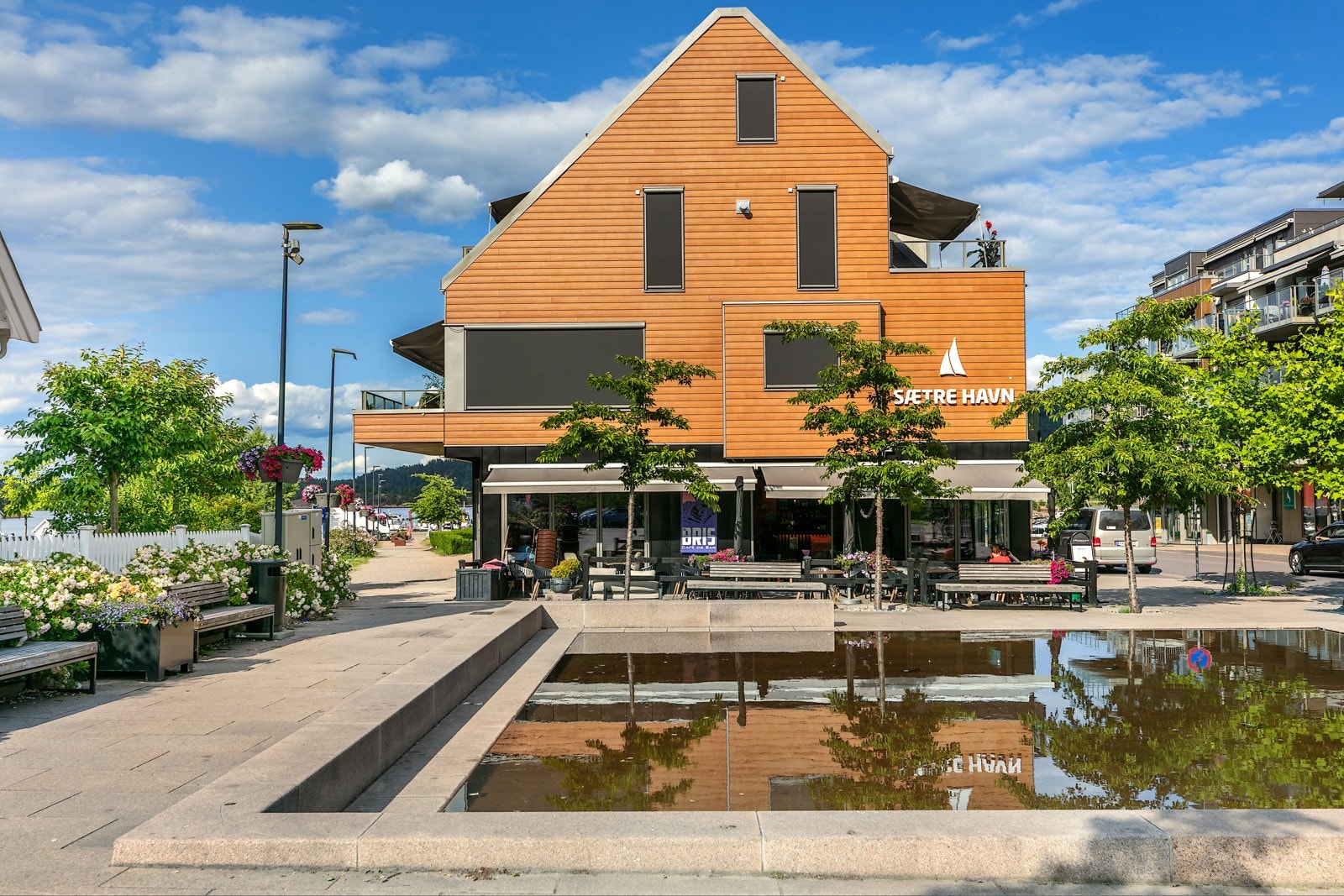 Sætre torg. Galleribilde