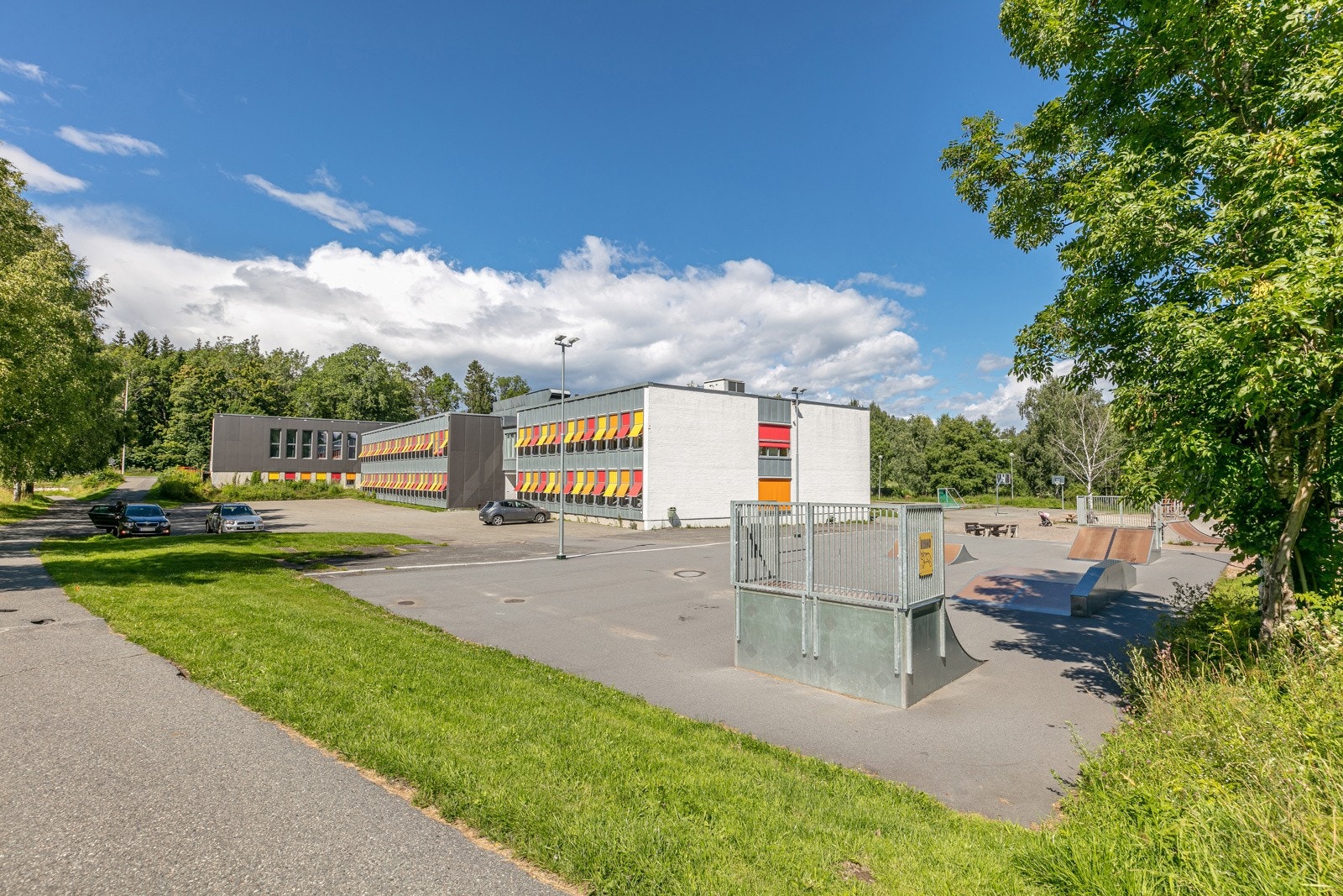 Sætre Barneskole. Galleribilde