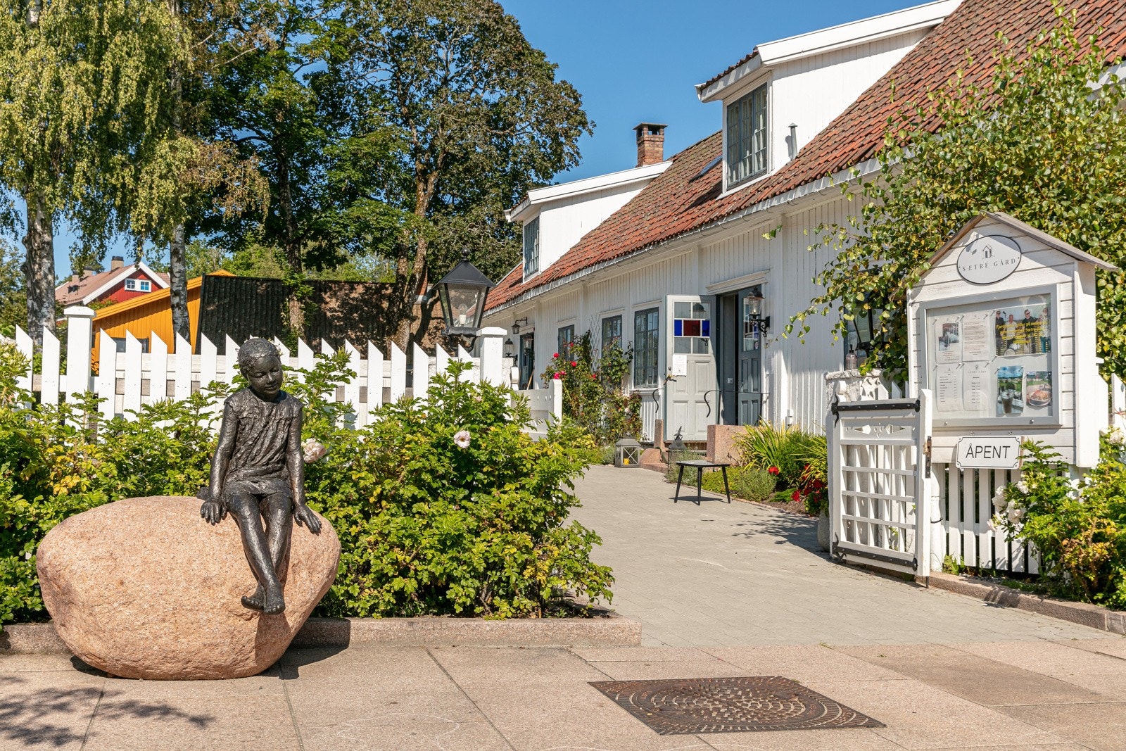 Sætregården. Et av flere fine spisesteder i sentrum. Galleribilde