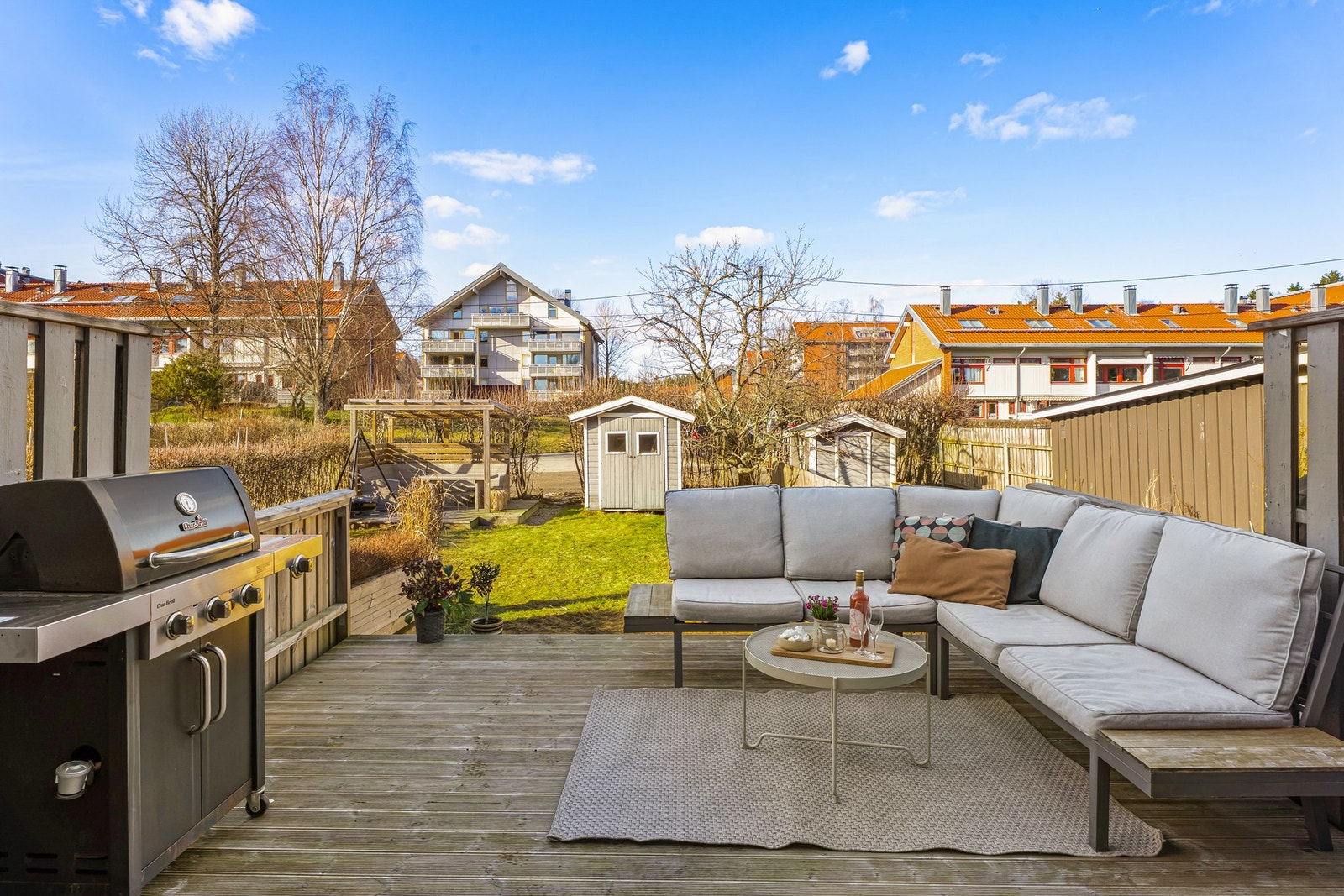 Her ligger alt til rette for å samle både familie og venner for sosiale stunder. Galleribilde