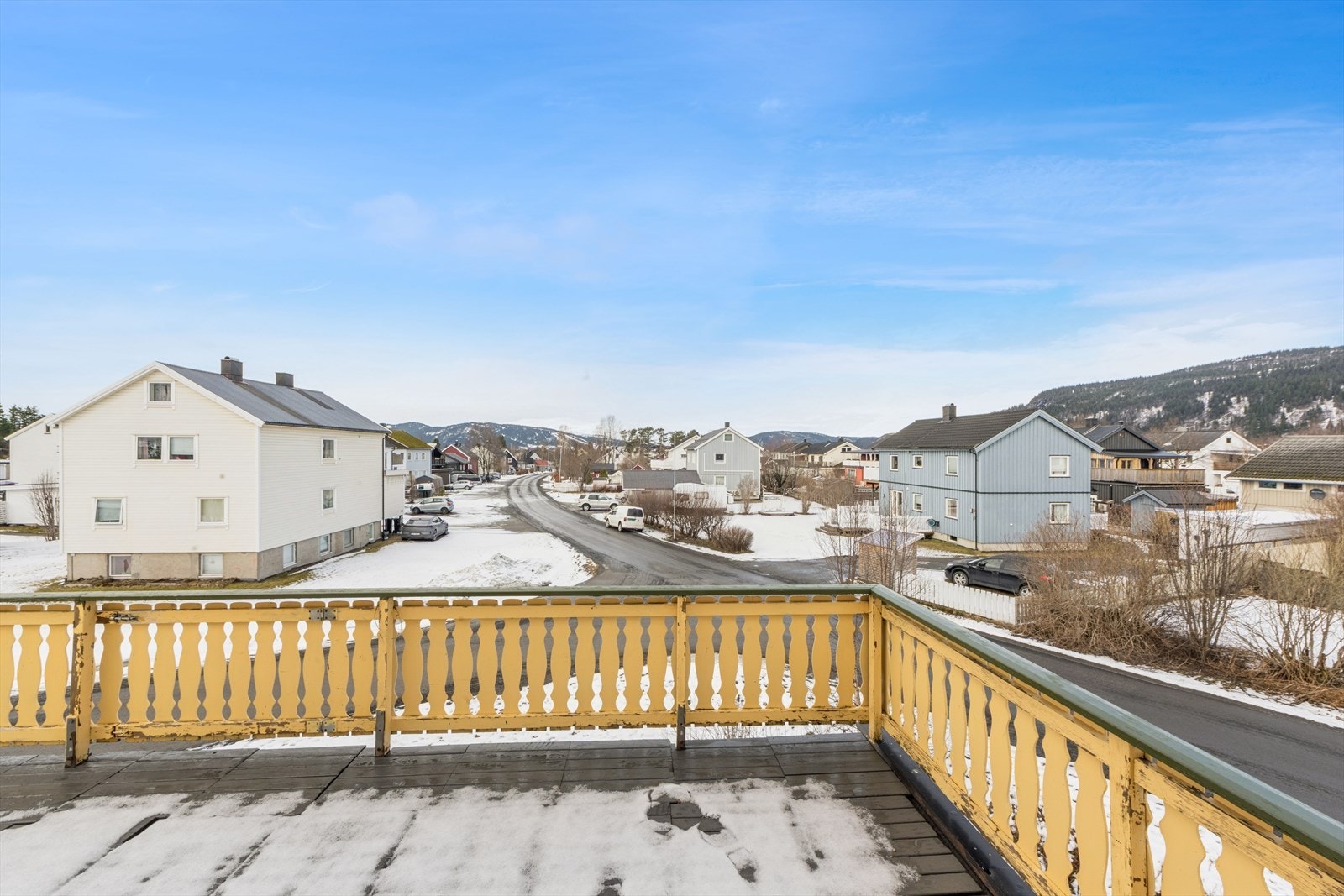 God plass for utemøblement. Galleribilde