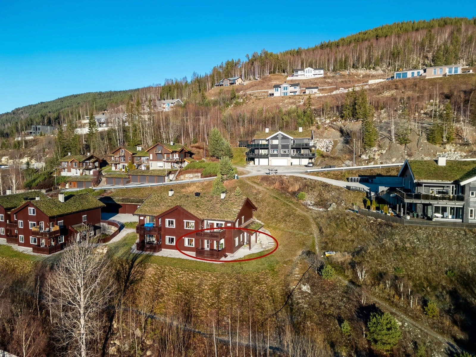 Velkommen til Homlelia 33 - presentert av EIE Fjellmegleren. Foto: 360Foto v/Frank Tolpinrud. Galleribilde