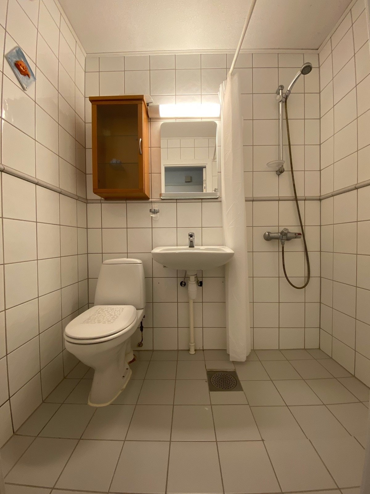 Bad med dusjhjørne. Galleribilde