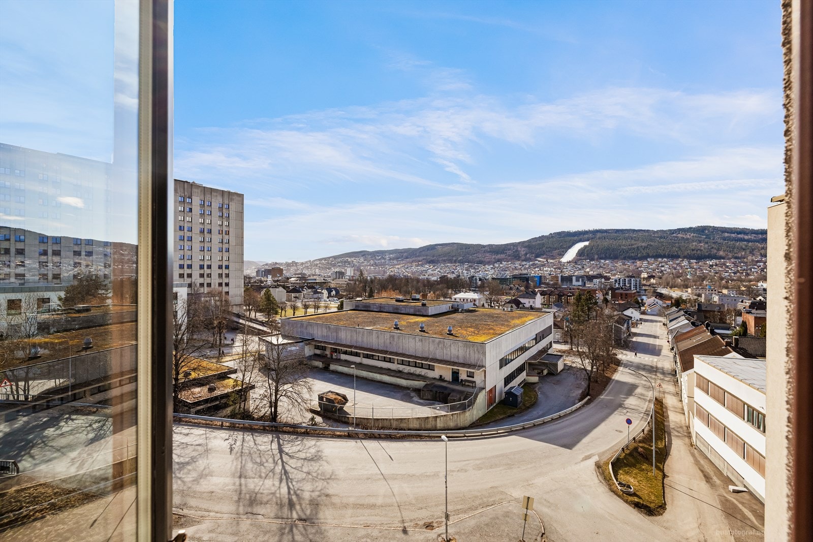 Fin utsikt fra leiligheten i 6.etasje. Galleribilde