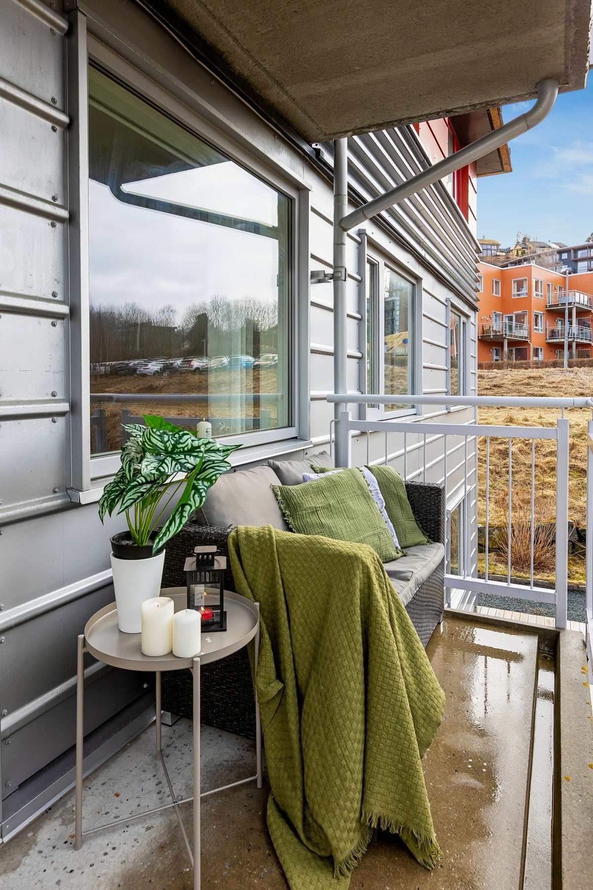 En fin plass til å sitte ute å ta morgenkaffen. Galleribilde