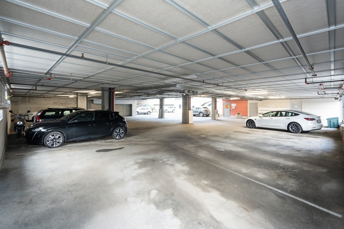 Det er mulig å leie parkering for 1000kr ekstra i mnd Galleribilde