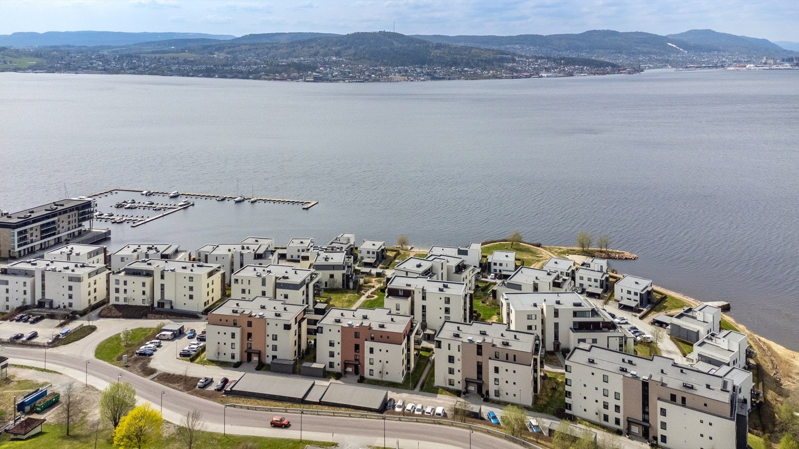 Dronebilde over Engersand havn. Galleribilde