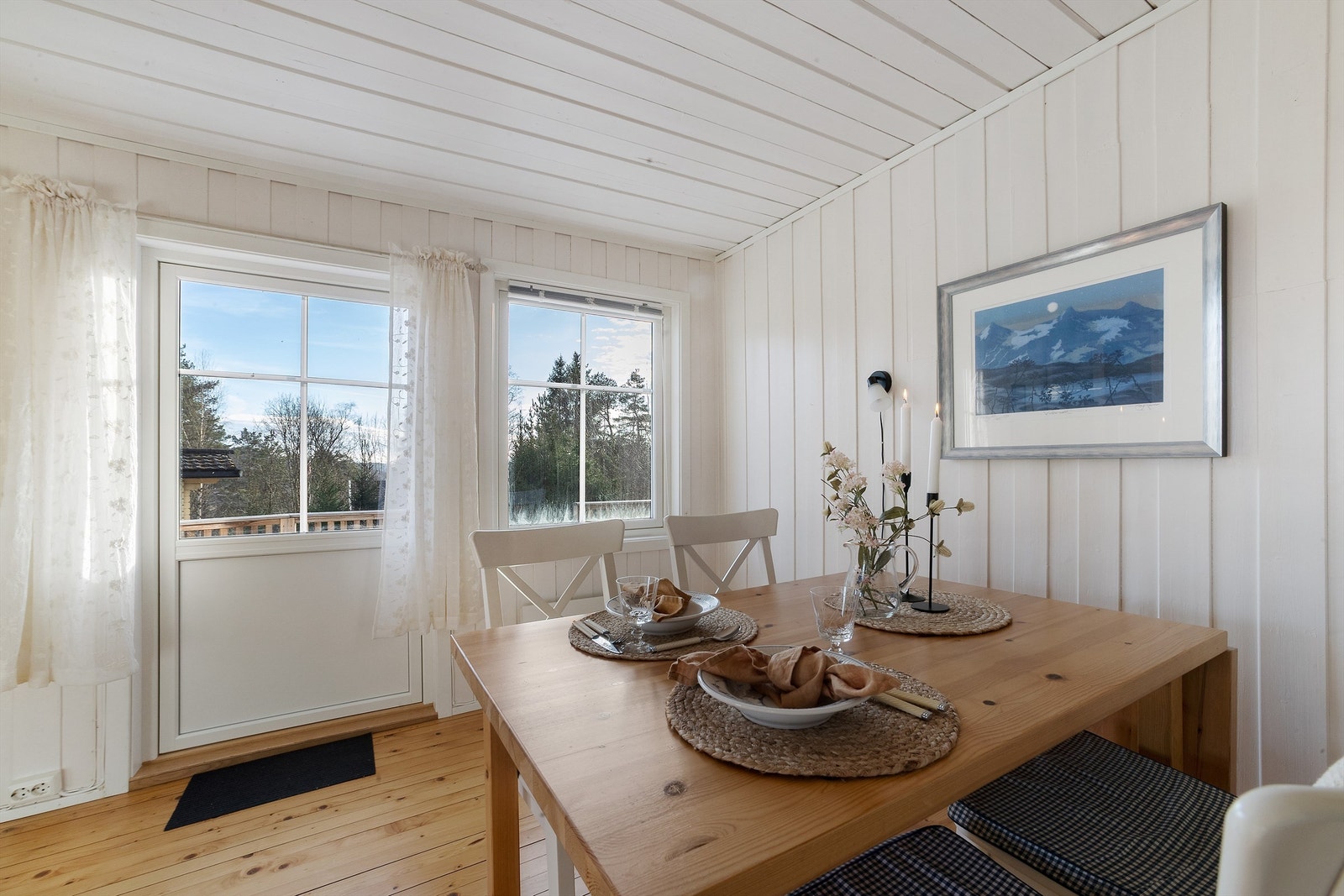 En hyggelig sone for måltider med familie og venner. Galleribilde
