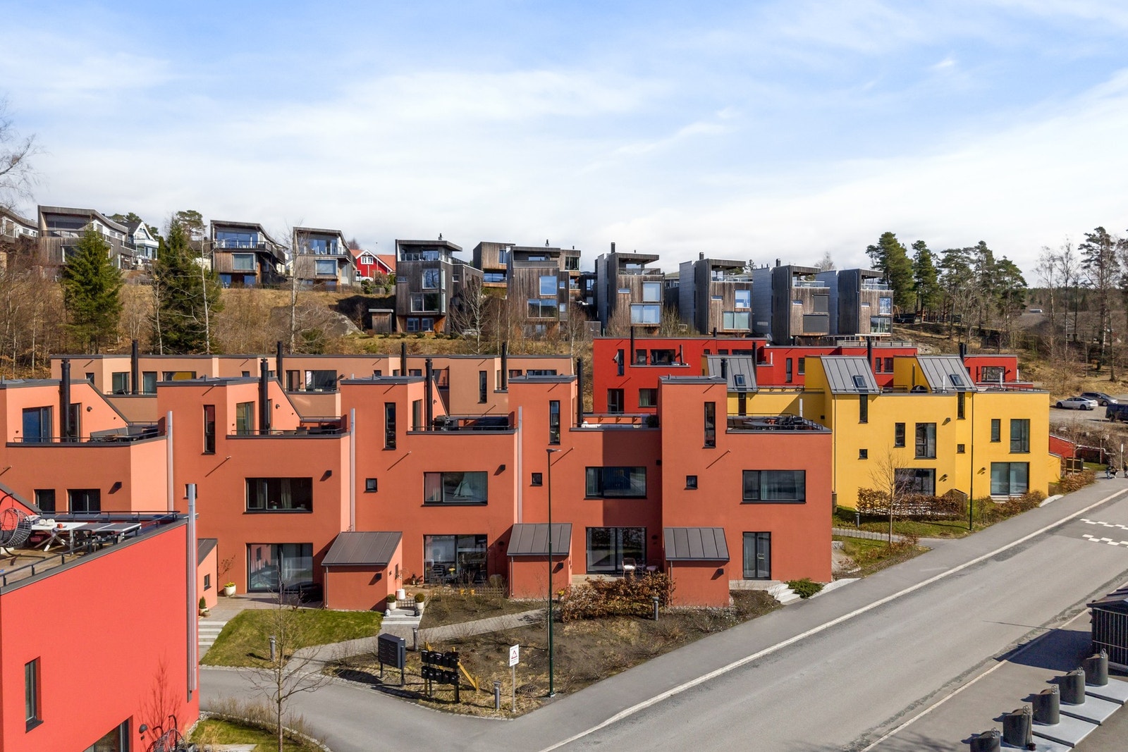 Stilrent inngangsparti som gir et solid førsteinntrykk. Galleribilde