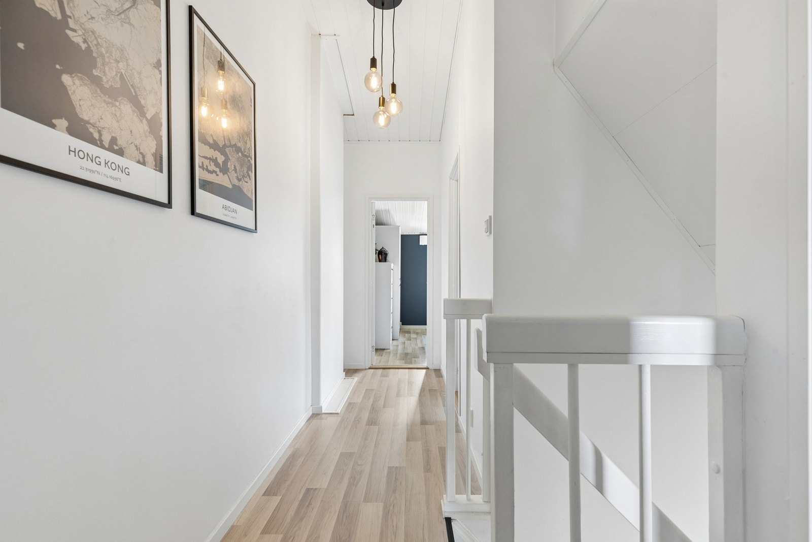 I boligens 2.etasje er det tilgang til boligens bad og 3 soverom. Galleribilde