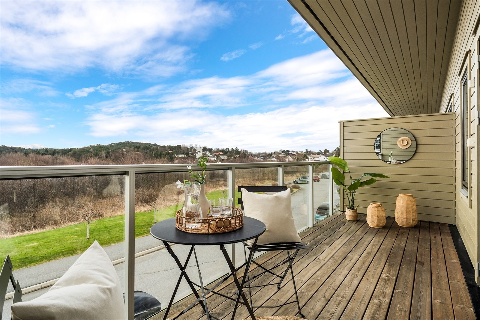 Nyere tre-roms hjørneleilighet med terrasse på 10 m² og god standard! Galleribilde