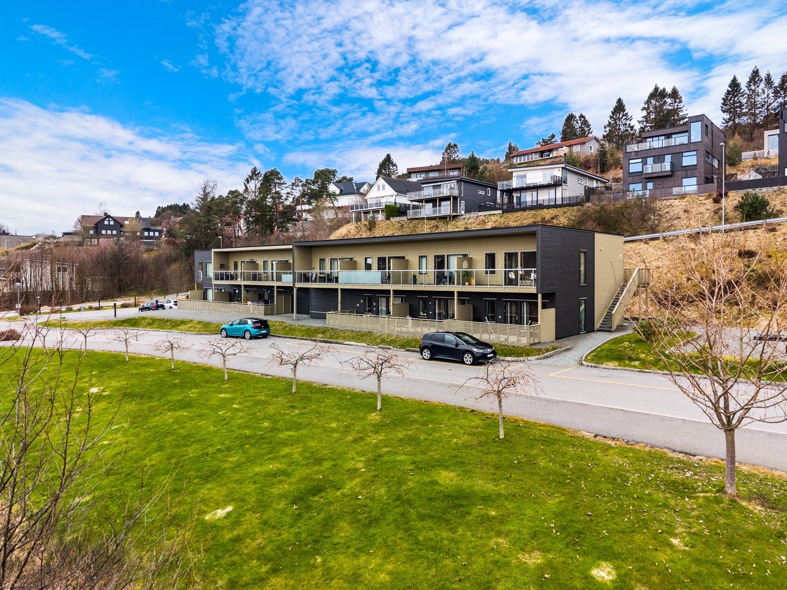 Velkommen til Lekvenmarka 102 - Presentert av Daniel Røksund i Eiendomsmegler Norge! Galleribilde