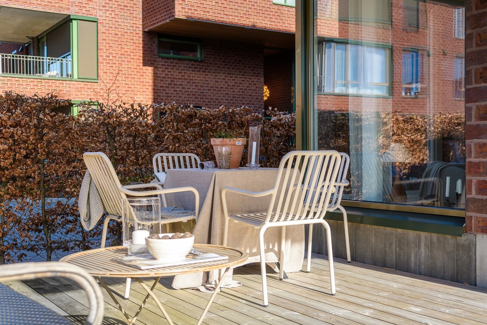 Nyt de late sommerdagene her med gode venner! Galleribilde
