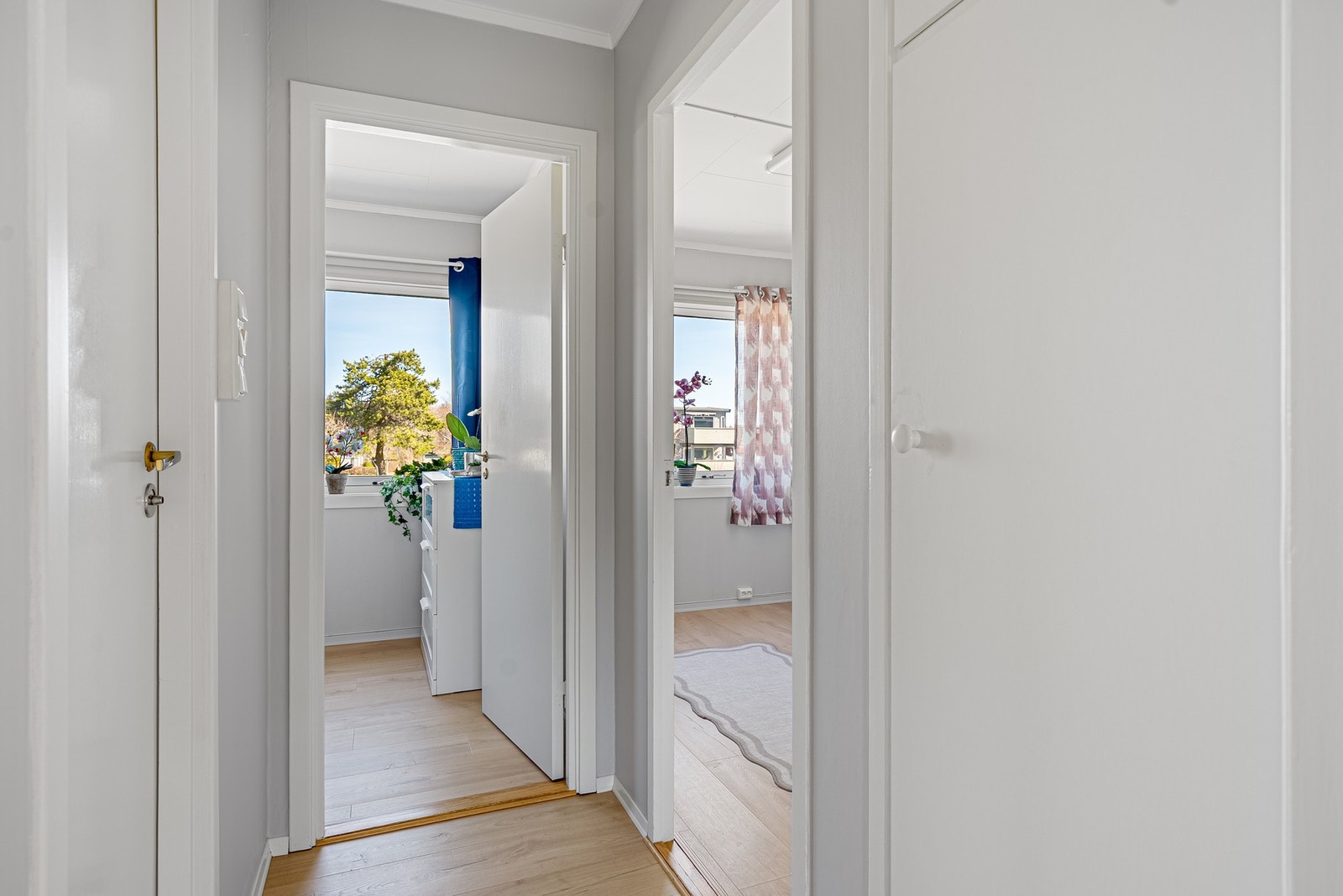 Gang mellom bad, og soverom Galleribilde