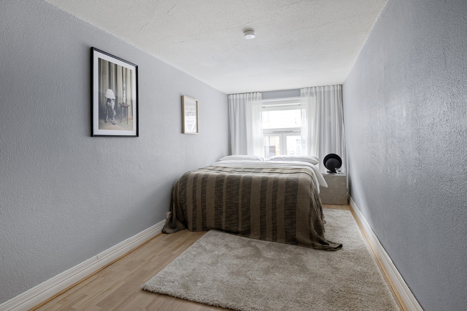 Disponibelt rom. Rommet er ikke godkjent for varig opphold grunnet takhøyde på 1,90. Galleribilde