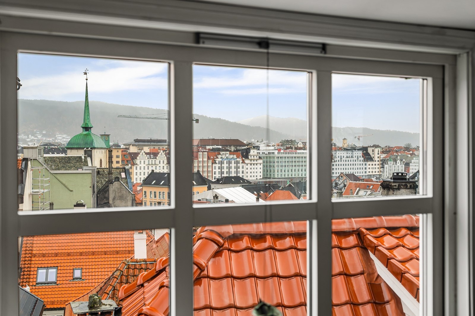 Herfra t nyter man en nydelig utsikt over sentrumskjernen! Galleribilde