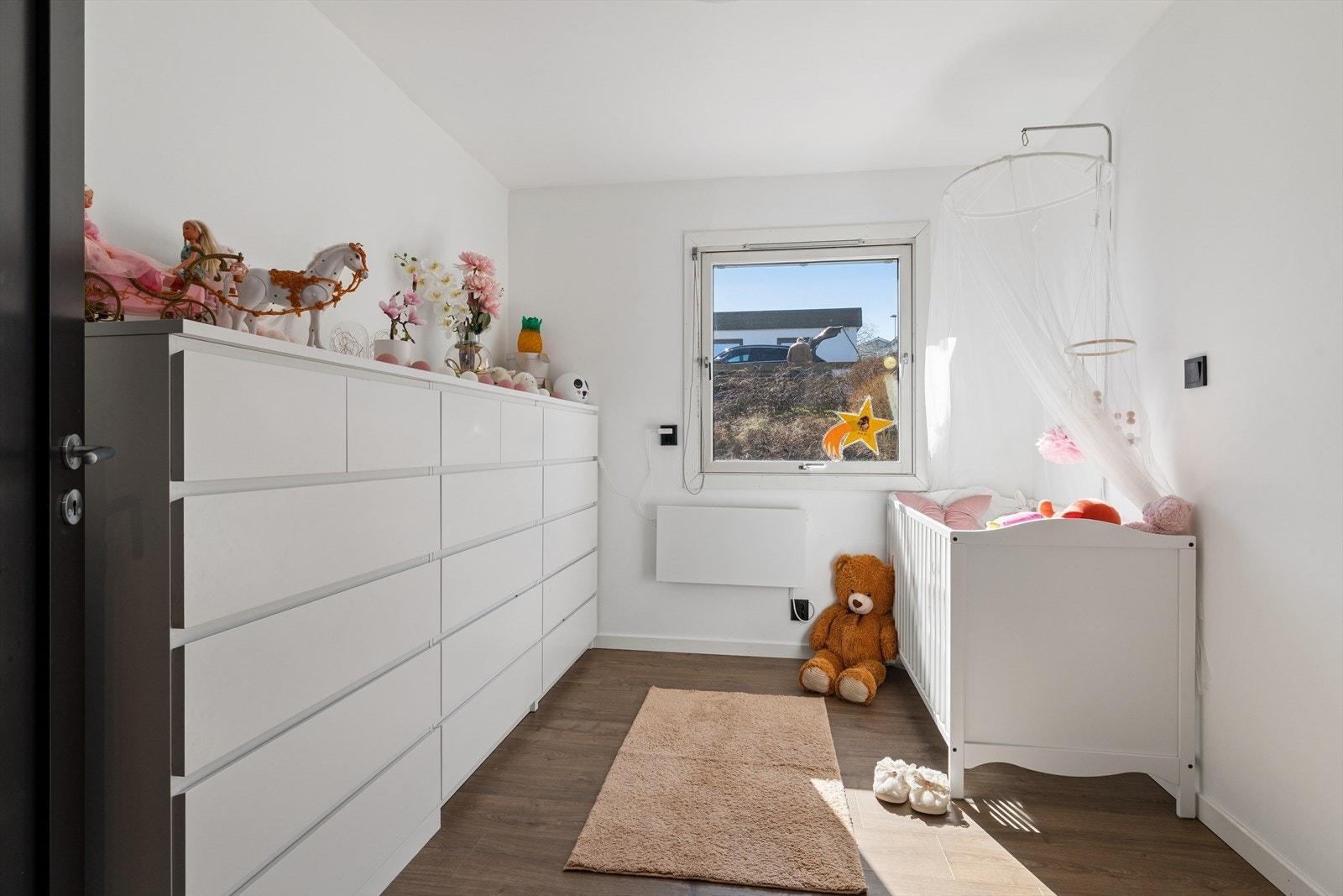 Det tredje soverommet egner seg godt som barnerom, gjesterom eller kontor etter behov. Galleribilde