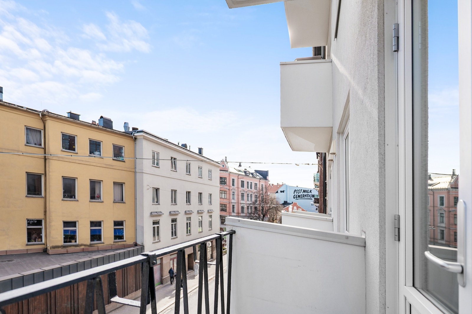 Balkongen har morgen- og formiddagssol. Galleribilde