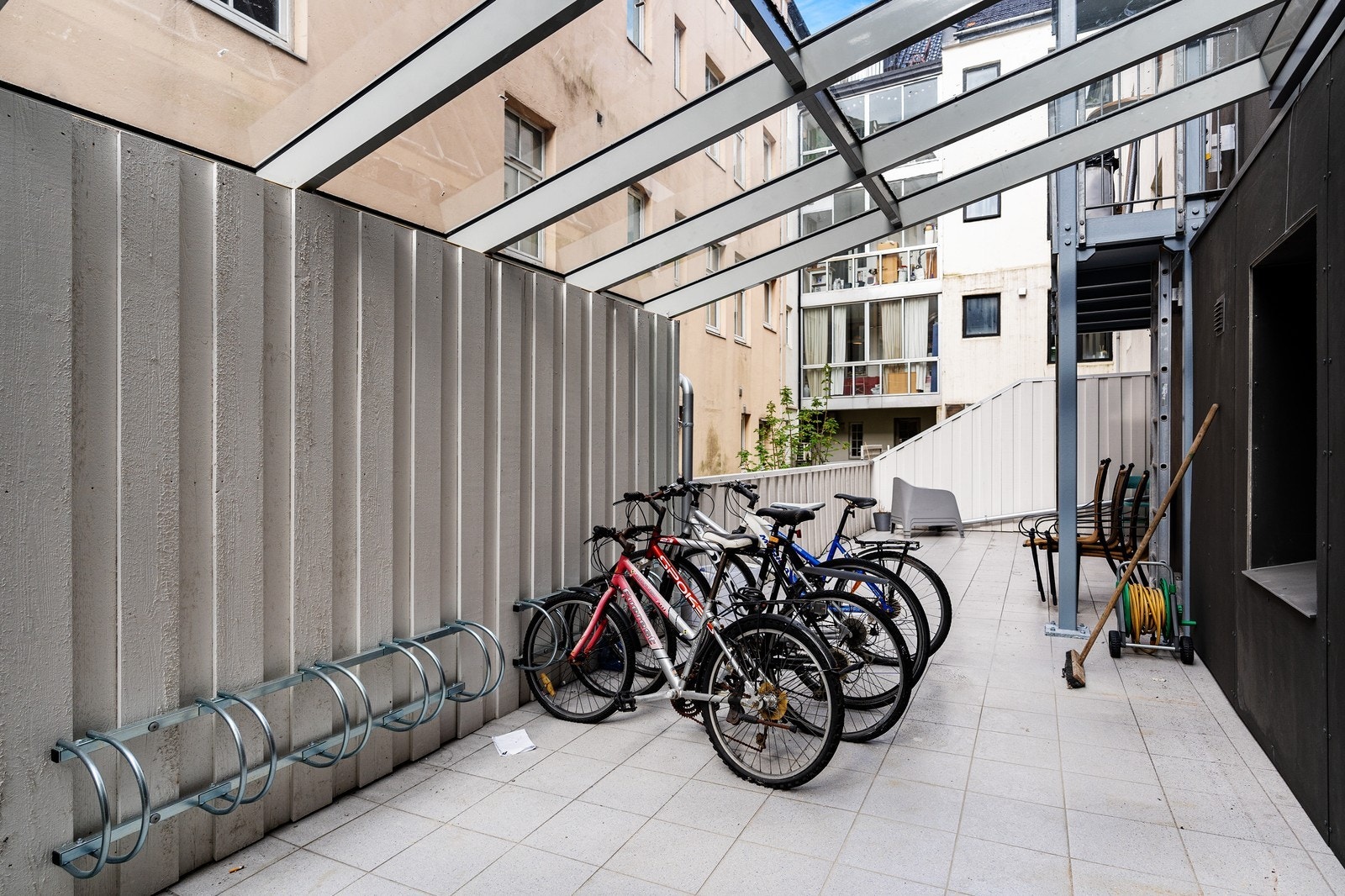 Felles sykkelstativ. Galleribilde