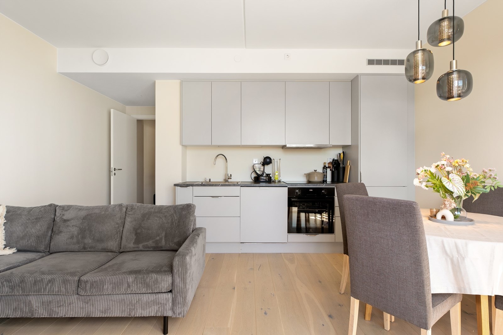 Leiligheten har en god takhøyde på 2,60 meter. Galleribilde