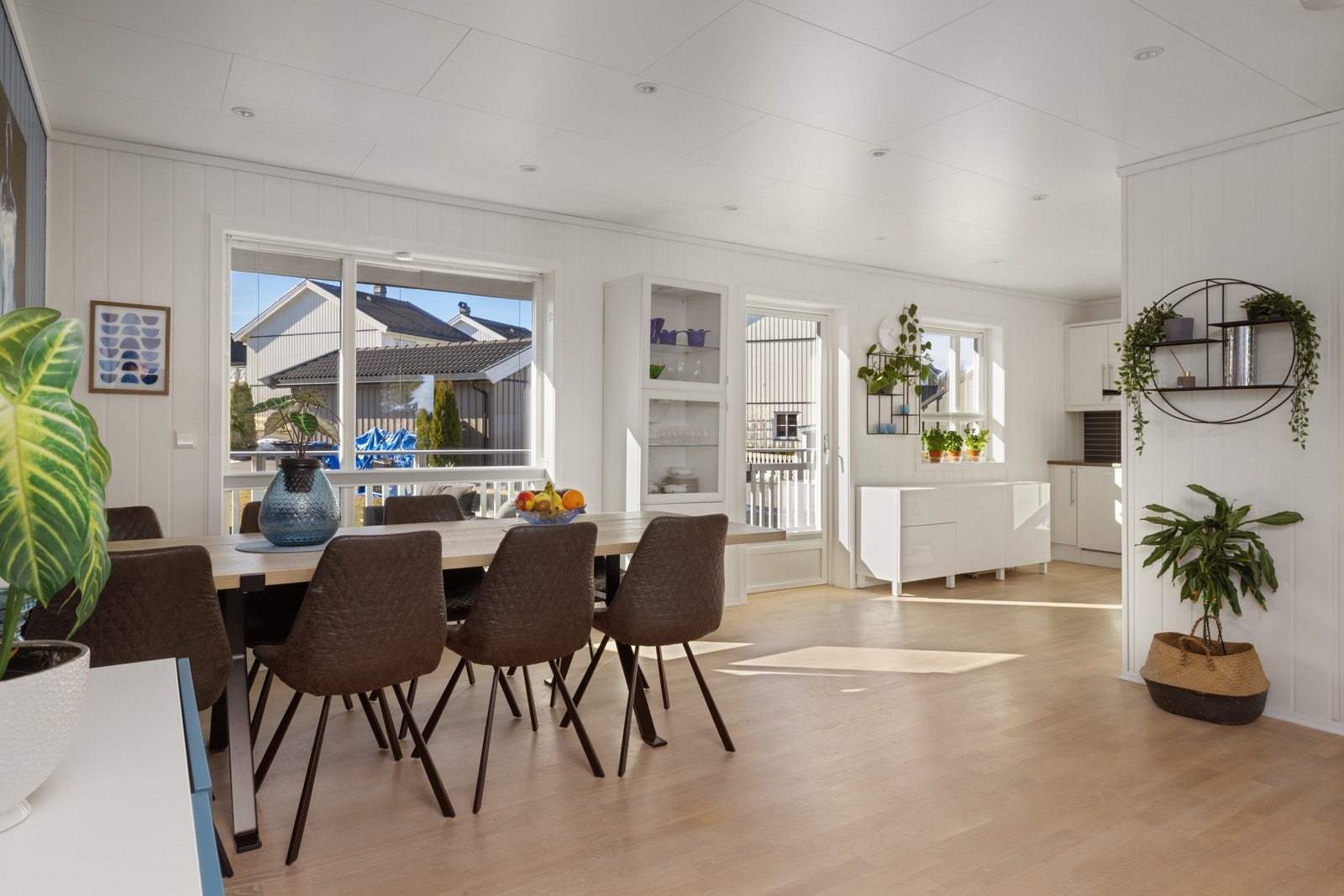 God plass til spisestue. Galleribilde