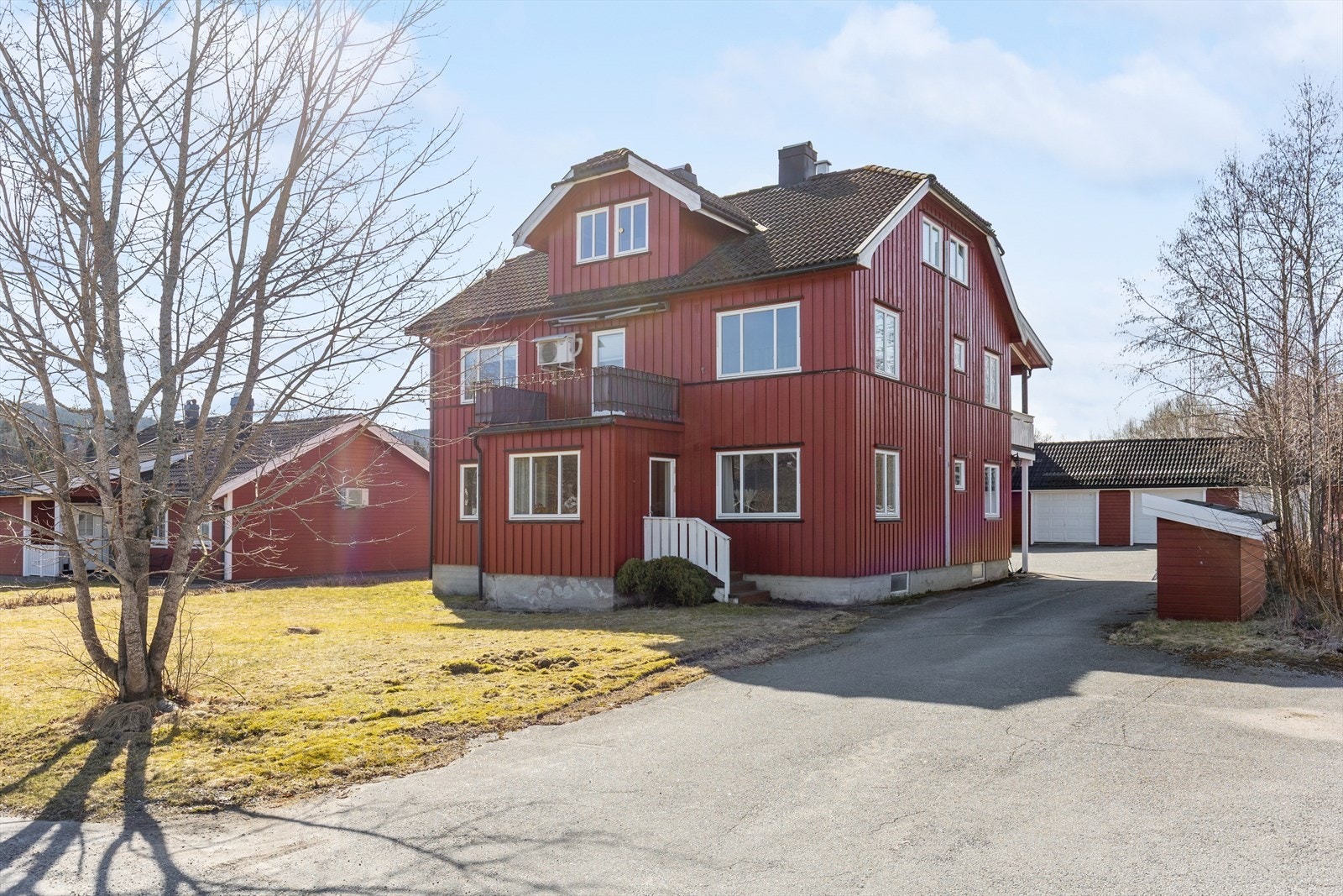 DNB Eiendom v/Amalie Noraker Pettersen har gleden av å presentere Lågaveien 89B! Galleribilde