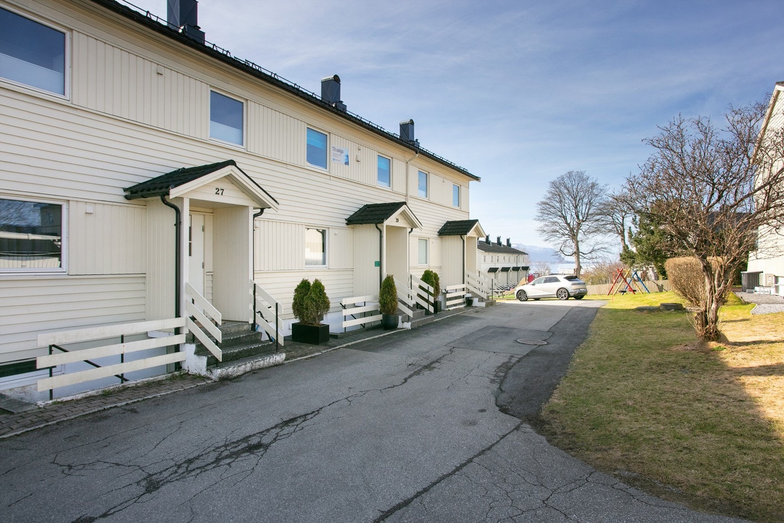 Sentral beliggenhet i Spjelkavika. Galleribilde