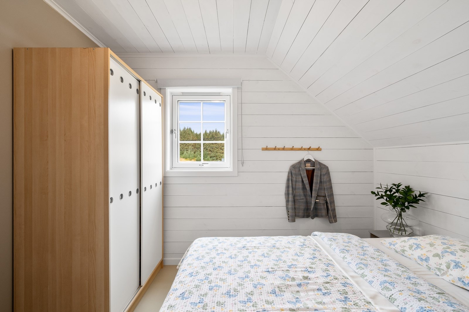 Alle med god plass til senger av ulike størrelser og/eller annet ønsket møblement/bruk. Galleribilde