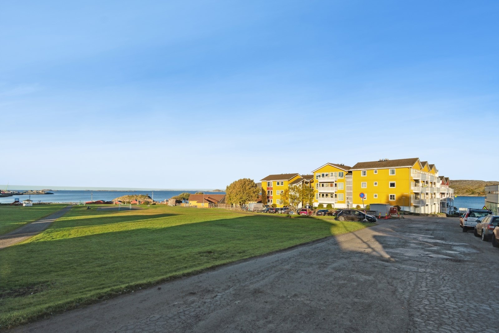 Like ved sameiet finner du Pelle Molins Plass, et sjarmerende friområde som inviterer til avslapning og hyggelige aktiviteter Galleribilde