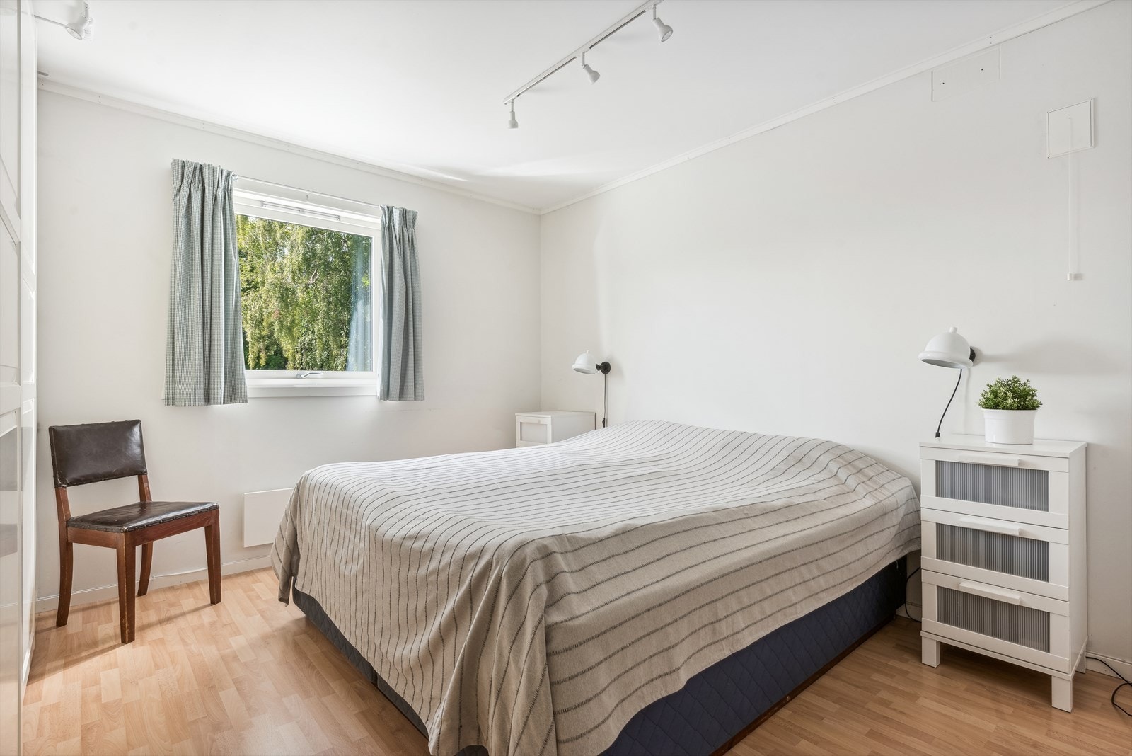 Hovedsoverom har godt med lys Galleribilde