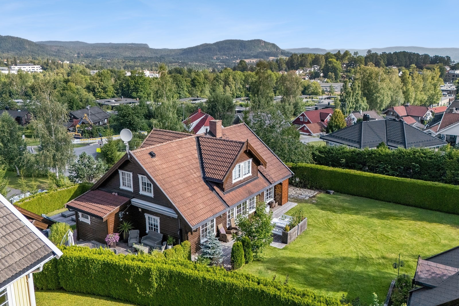 Området er naturskjønt med store skogområder og innsjøer. Galleribilde