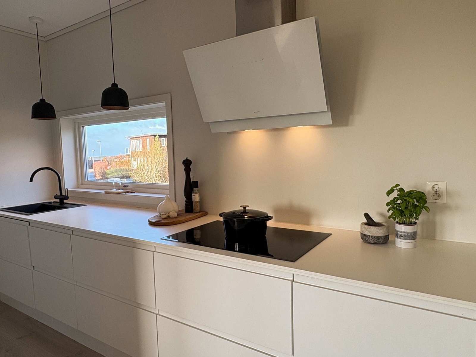 God benkeplass til matlagingen Galleribilde