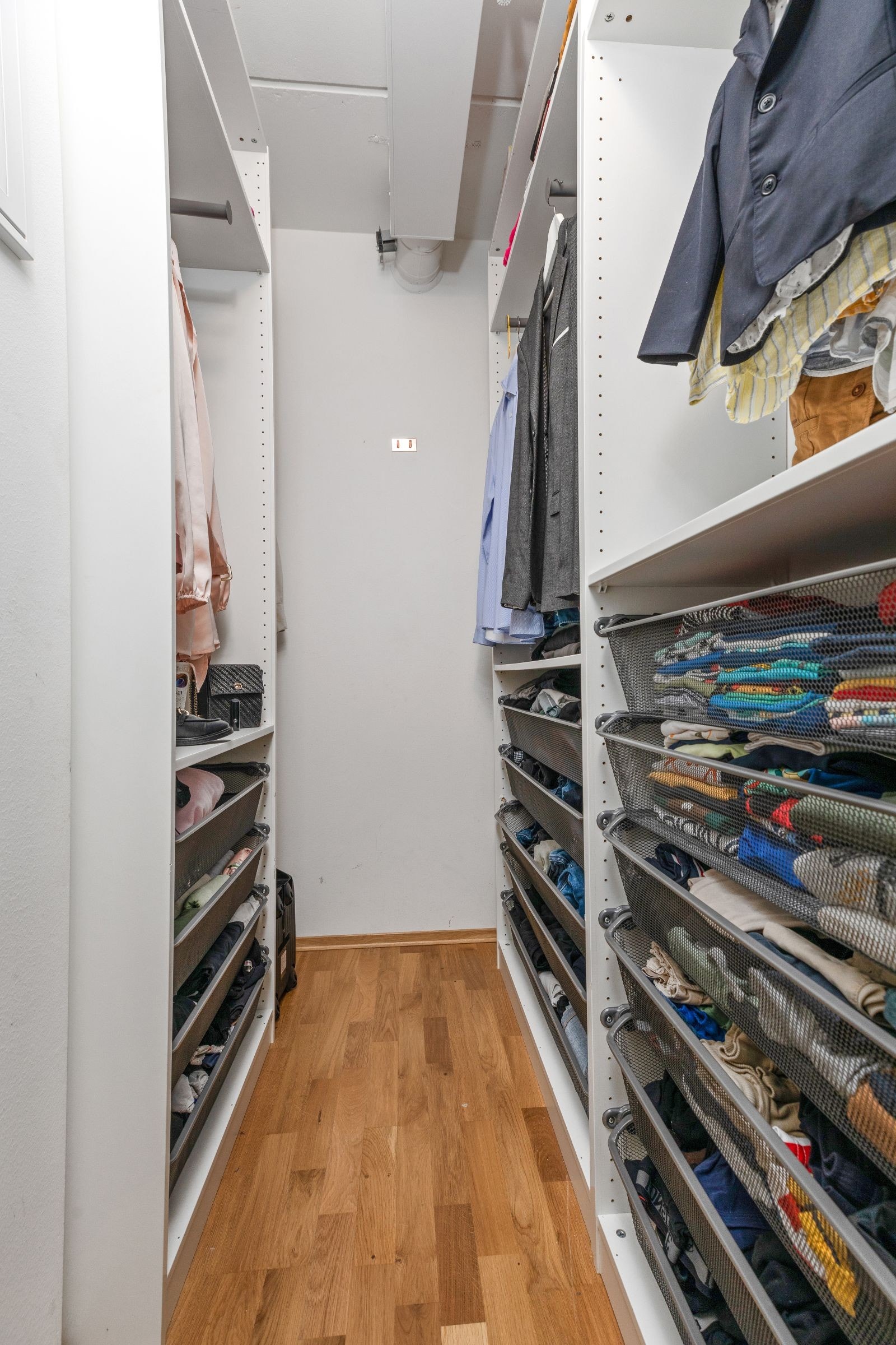 Walk-in-closet Galleribilde