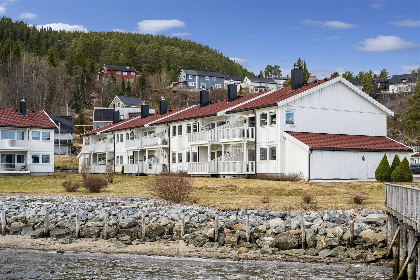 Velkommen til Strandvegen 25A! (Foto EFKT / Line Ottesen Berre) Galleribilde