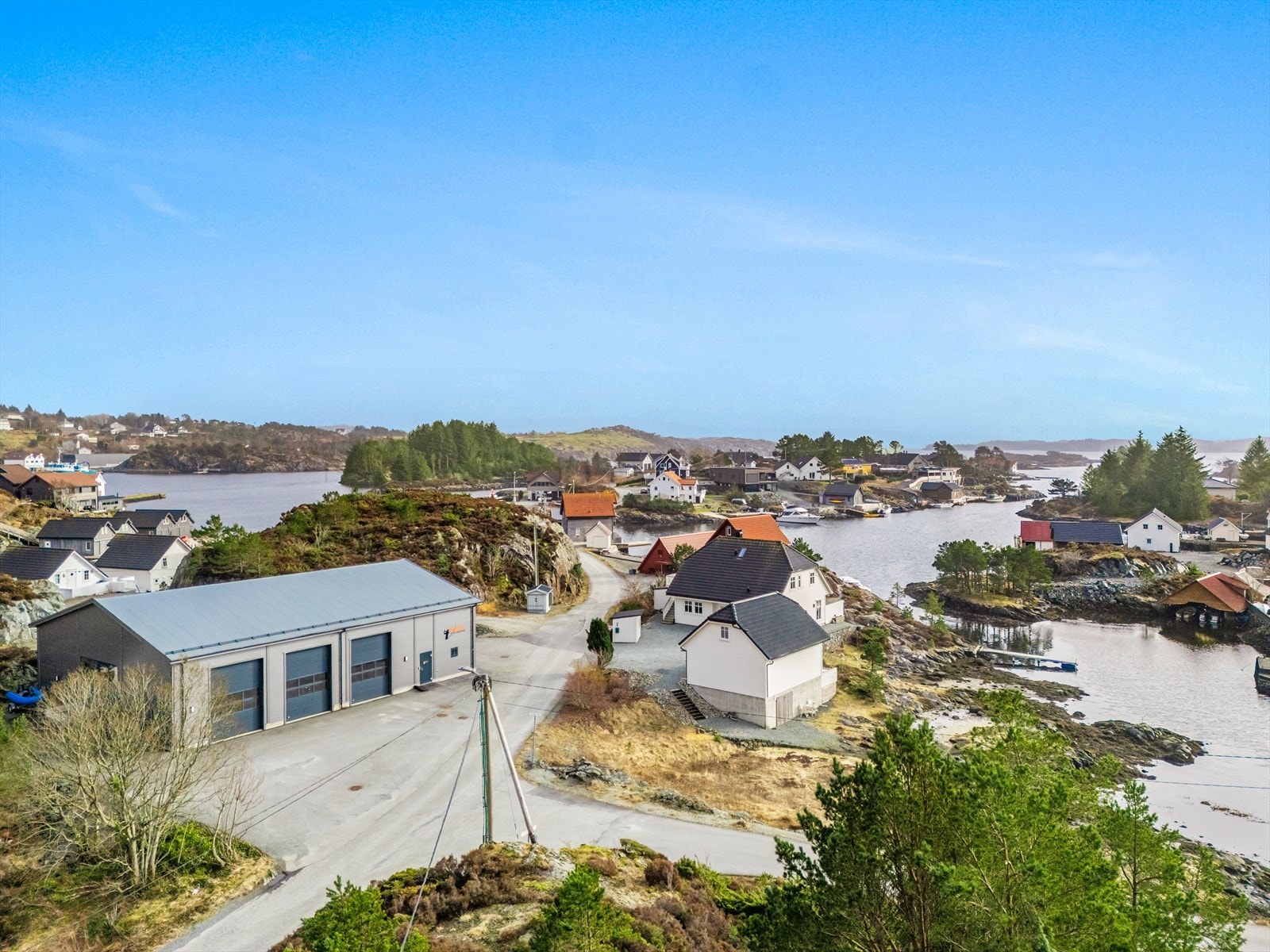 Utsikt fra tomten Galleribilde