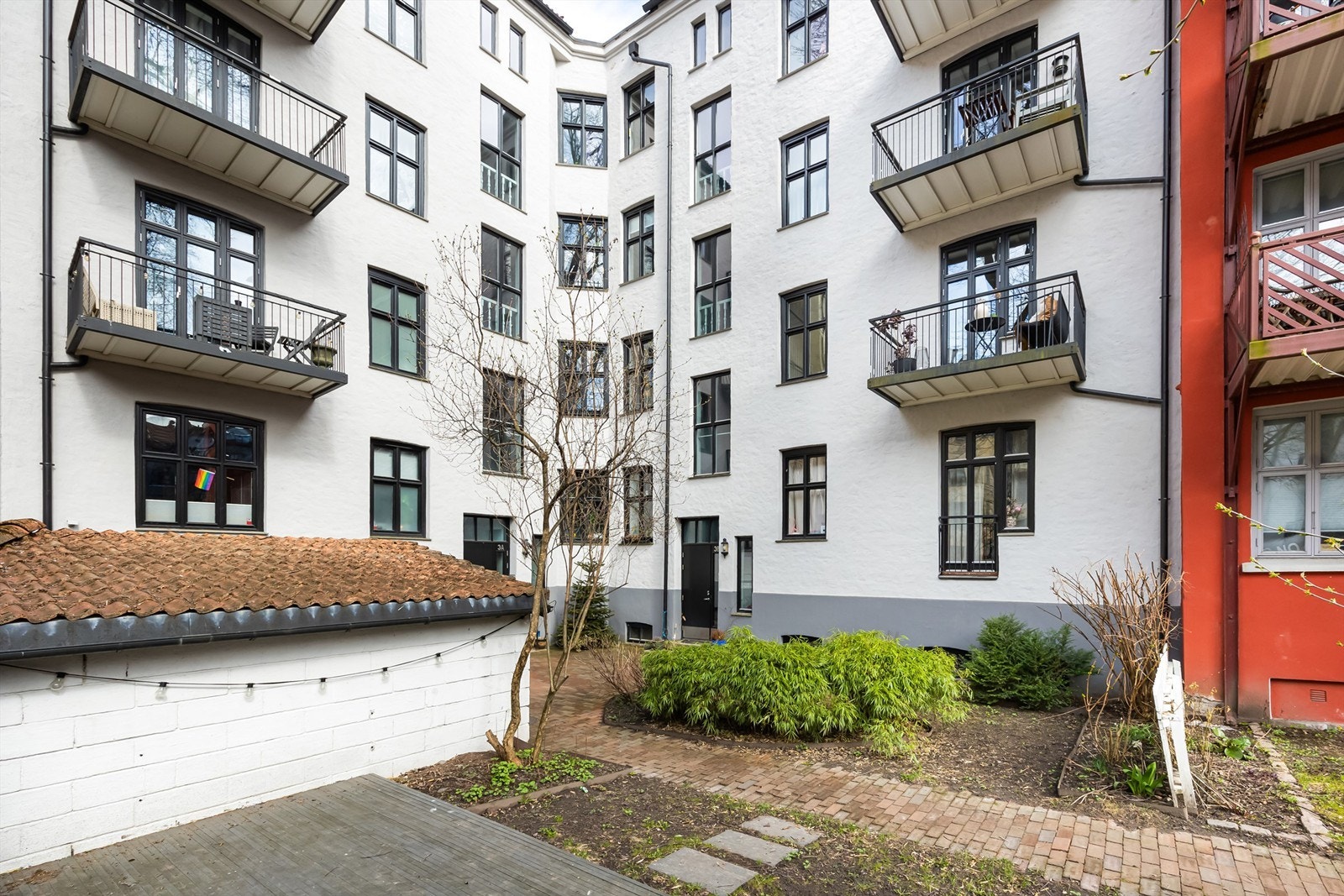 Sameiet er velholdt og består av 17 leiligheter. Galleribilde