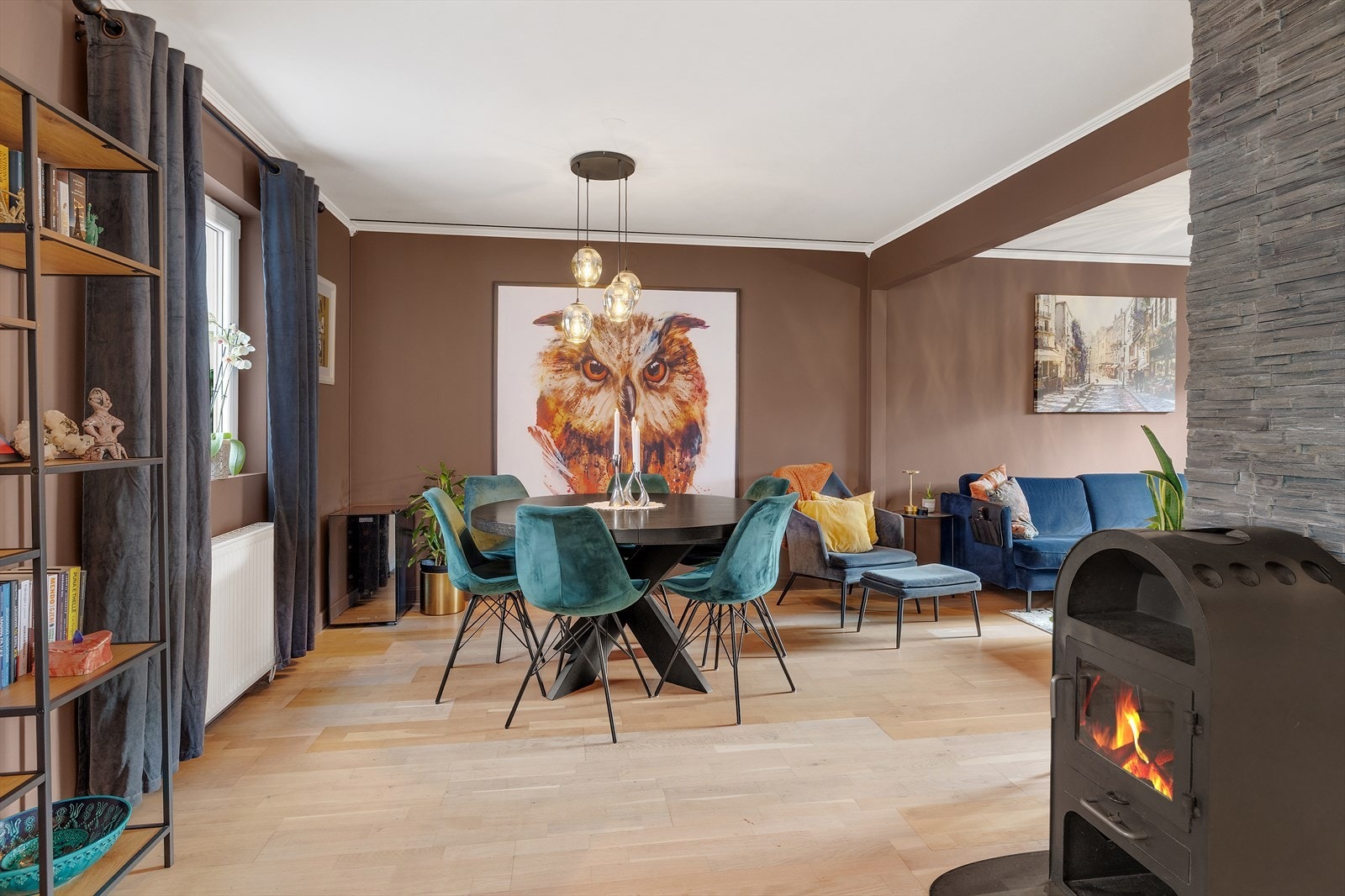 God plass til spisebord. Galleribilde