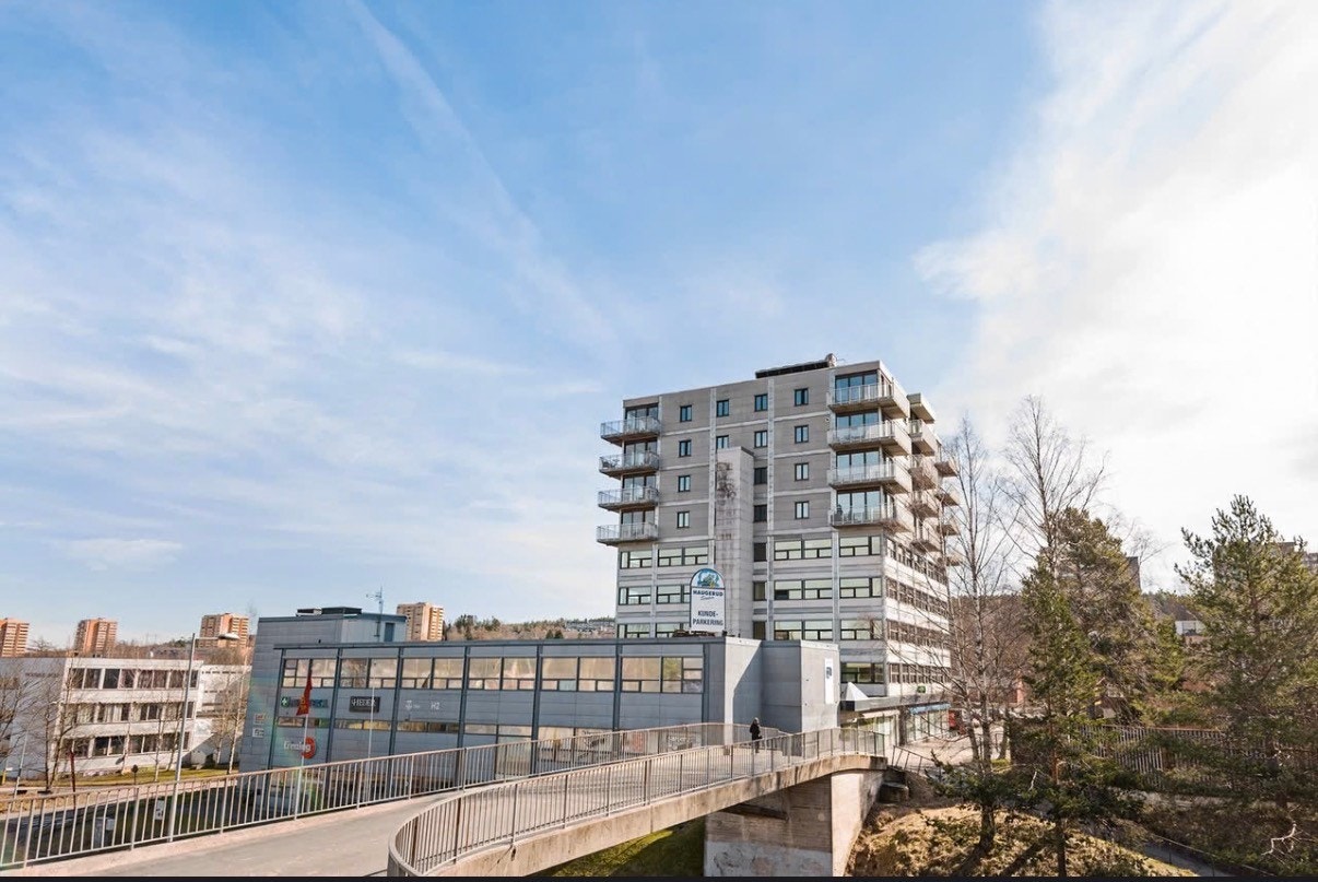 Haugerud Senteret har blant annet matbutikk, apotek, treningssenter og frisør. Galleribilde