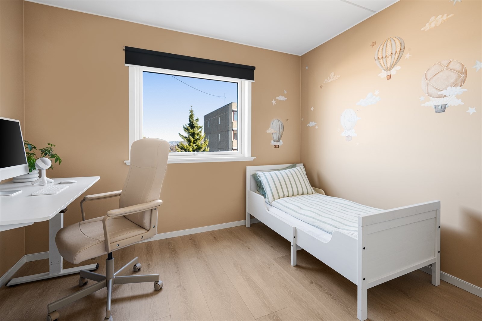 Soverom II har plass til dobbeltseng om ønskelig. Galleribilde