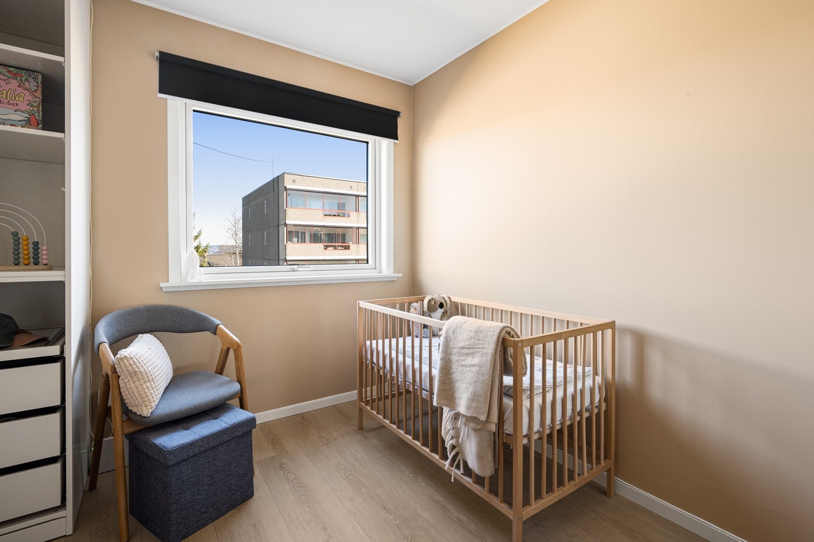 Soverom III har mange bruksmuligheter og passer også ypperlig som tenåringsrom, gjesterom eller kontor. Galleribilde