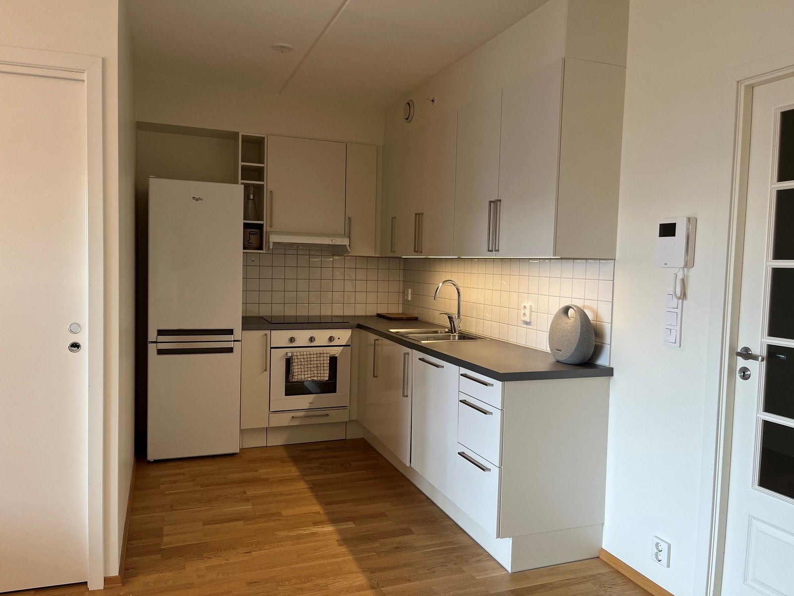 Moderne kjøkkeninnredning Galleribilde