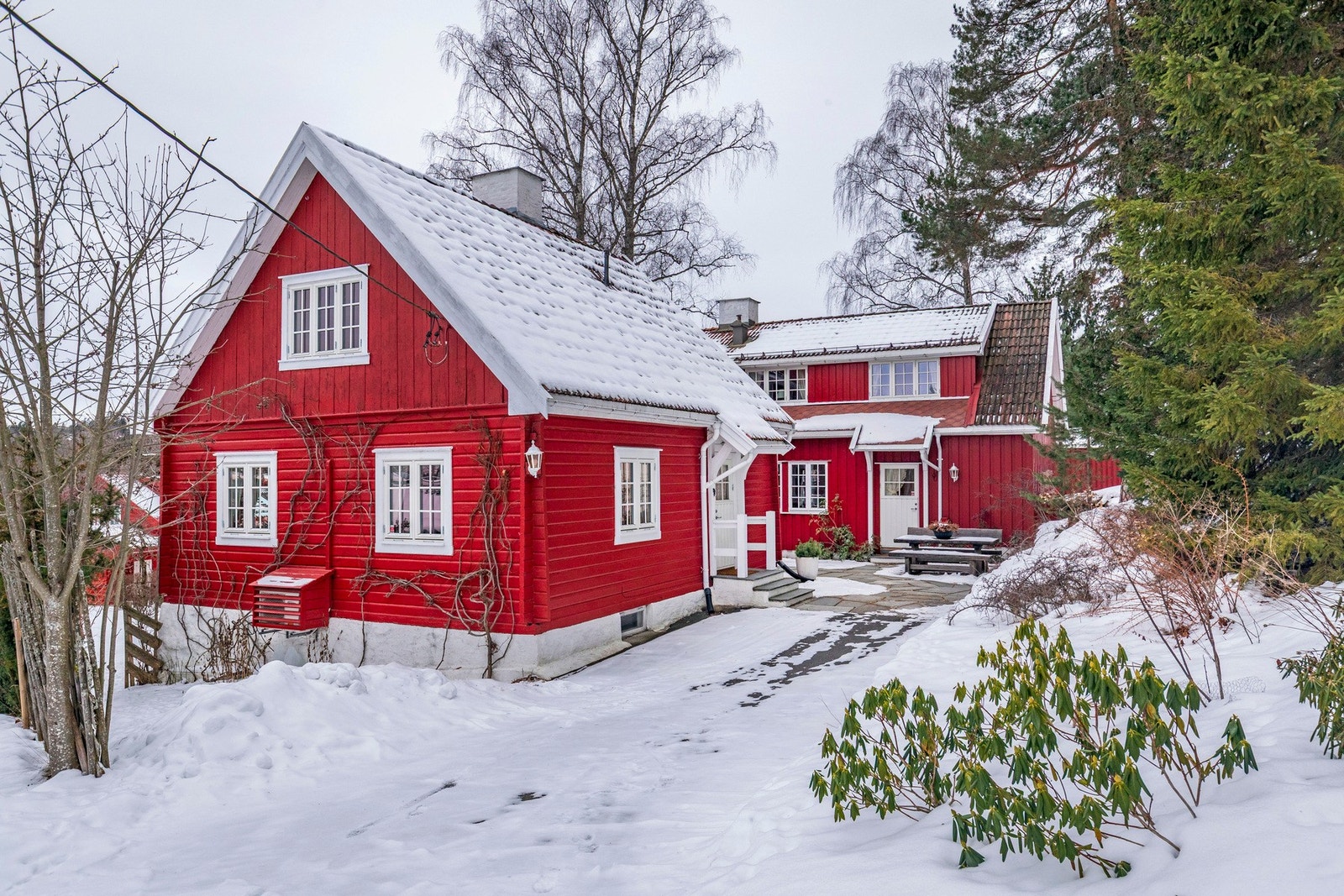 Eiendommen på vinterstid. Galleribilde