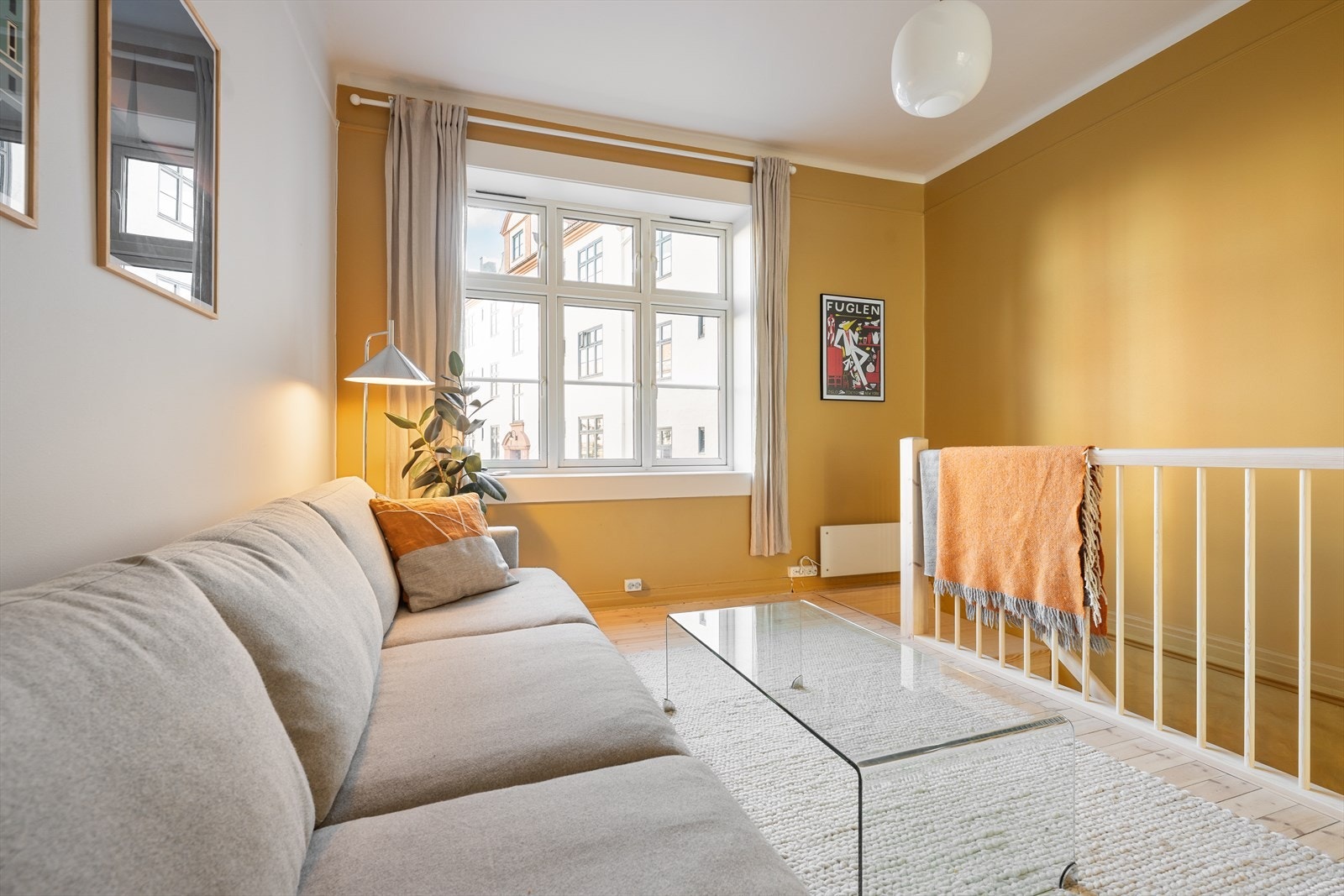 Her er det også god plass for å få hengt opp en stor flatscreen-TV på veggen Galleribilde