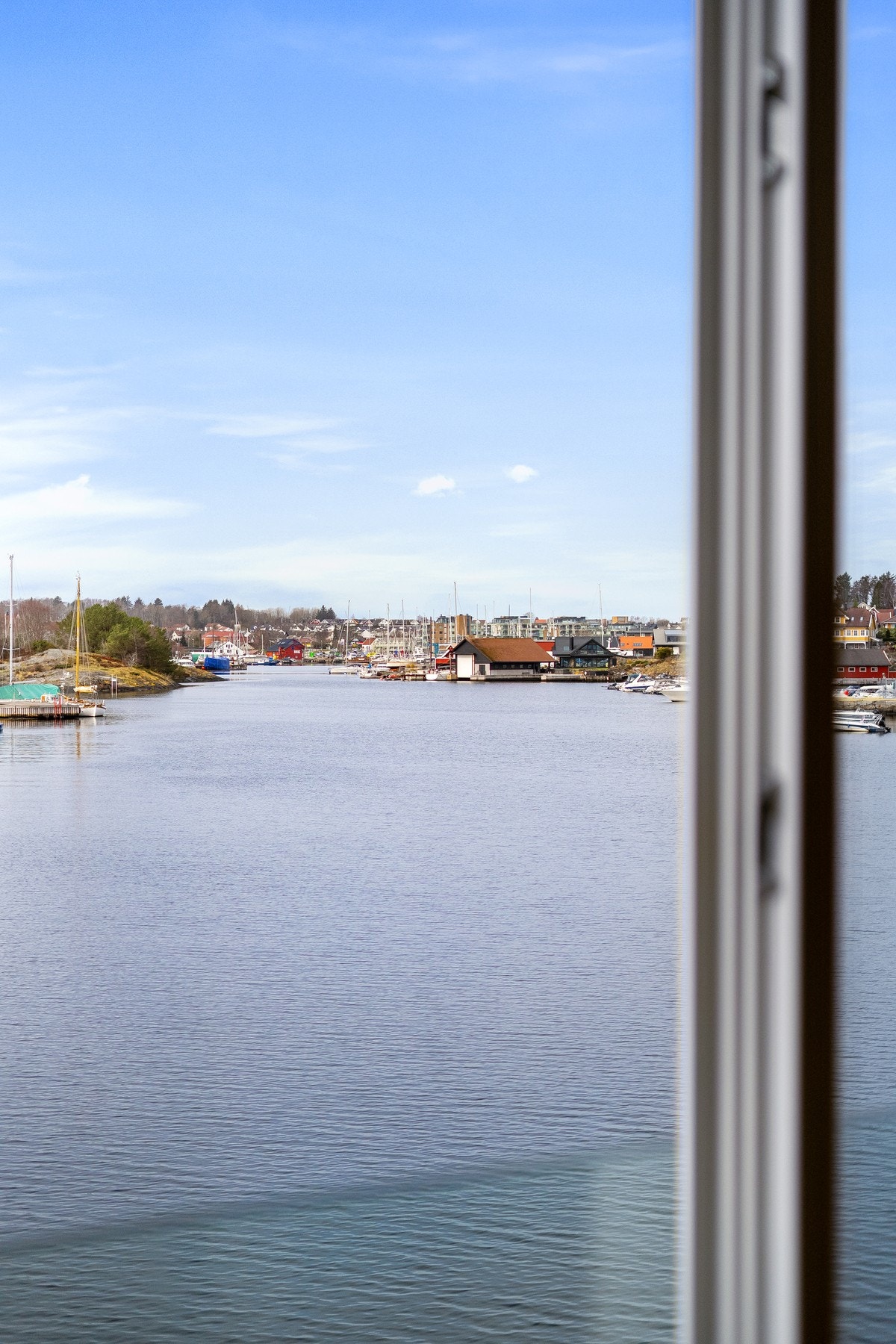 Utsikt fra stue. Galleribilde