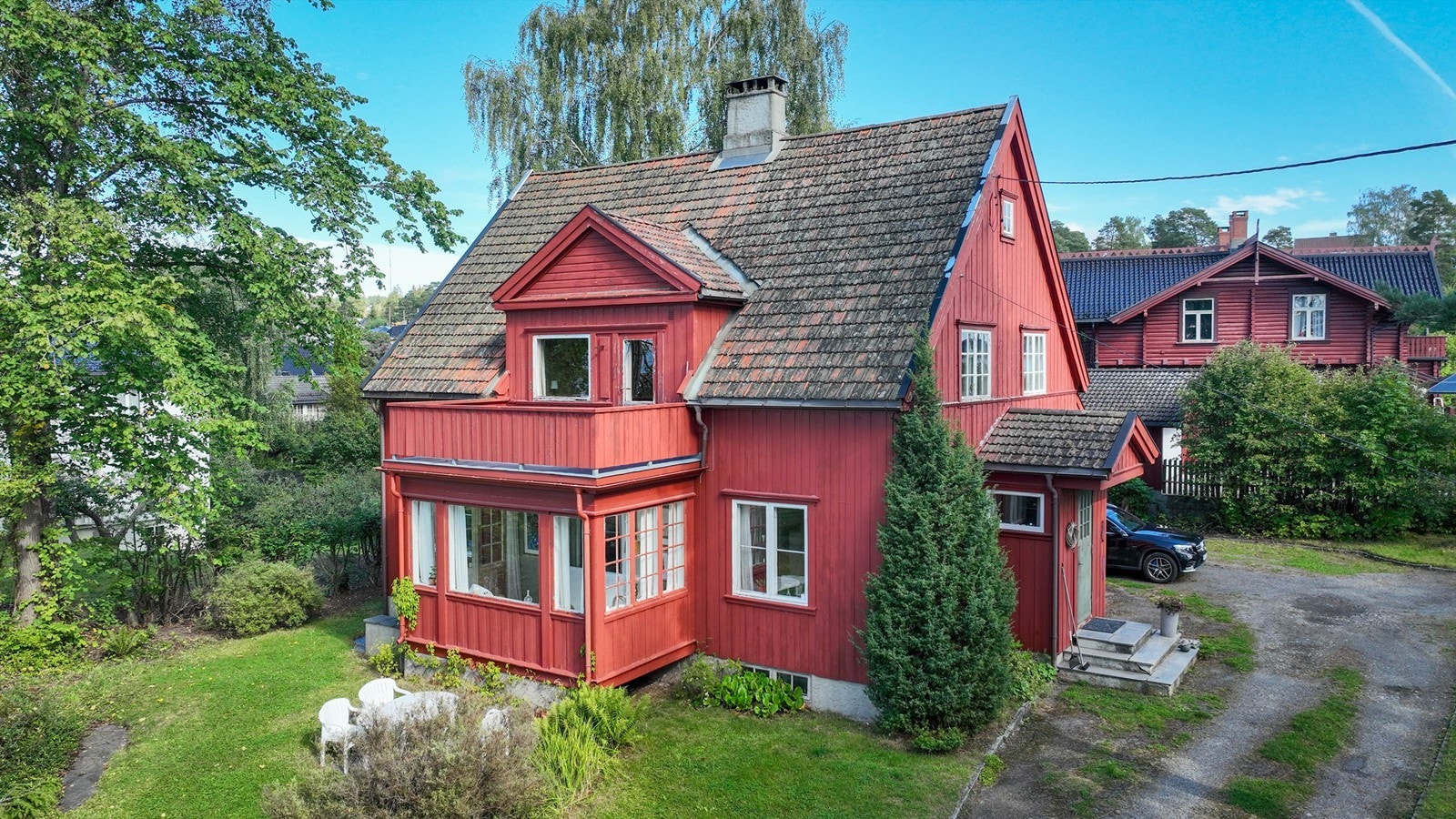 En sjarmerende villa med historie og karakter, klar for en ny eiers visjon. Galleribilde