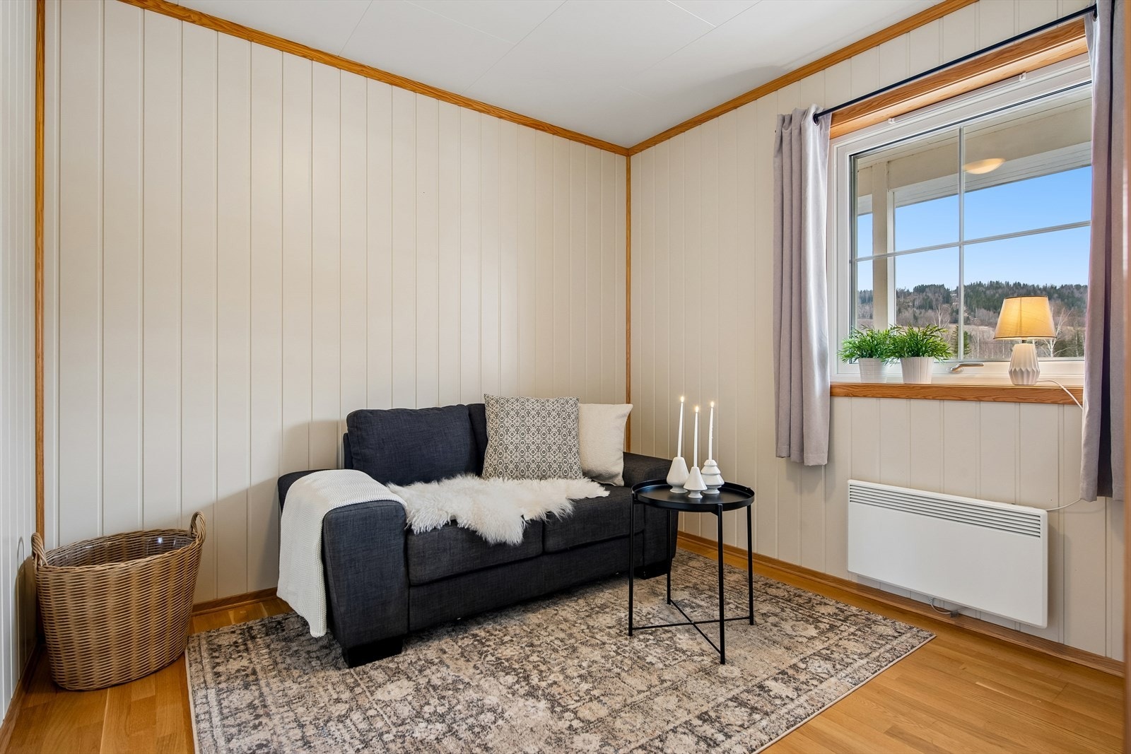 Det andre soverommet egner seg godt som barnerom, gjesterom eller kontor. Galleribilde
